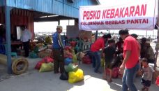 Tercatat 189 Elemen Masyarakat Bantu Korban Kebakaran Berbas Pantai