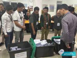 KPU Bontang Lakukan Verifikasi Ketat KTP Dukungan Pasangan Calon Independen Basri Rase-Chusnul Dihin