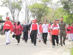 SDN 003 Bontang Utara Meriahkan HUT ke-80 RI dengan Senam Sehat dan Jalan Santai