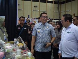 Pemerintah Kota Samarinda Gelar Pameran Kesehatan, Warga Nikmati Cek Kesehatan Gratis