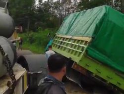 Truk Lain Ikut Terjebak di Pinggir Jalan, Kemacetan di Marangkayu Kian Rumit