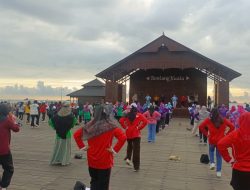 TP PKK Se-Kota Bontang Gelar Jumat Sehat di Pelataran Bontang Kuala