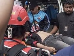 Dua Mahasiswa dan Massa Aksi Pingsan Saat Demo di Depan DPRD Kaltim