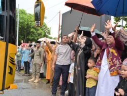 Lepas Jamaah Haji, Wawali Bontang Berharap Seluruh Jamaah Jadi Teladan Sepulang dari Tanah Suci