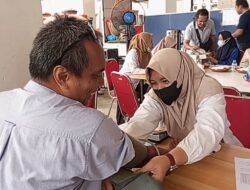 Ratusan Petugas dan Relawan Pemadam Kebakaran Samarinda Jalani Pemeriksaan Kesehatan Gratis