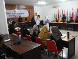 KPU Bontang Gelar Pelatihan Bahasa Isyarat untuk Tingkatkan Layanan Publik Inklusif